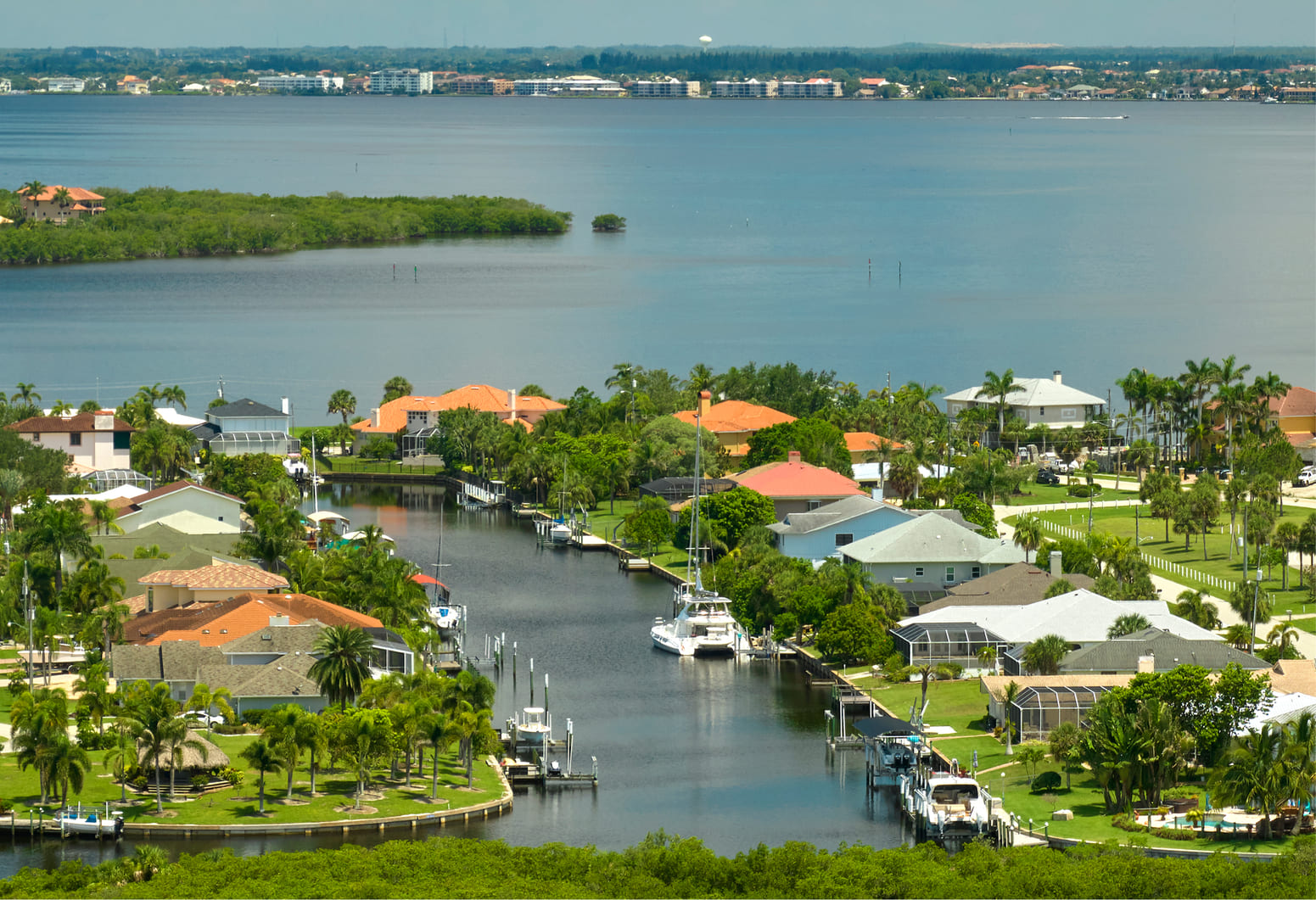 Roofing Company in  Fort Myers, FL (Repair, Replacement, & Installation)